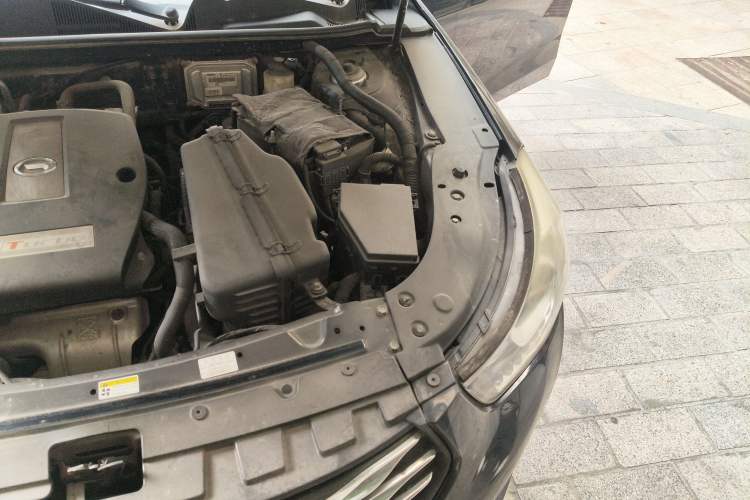 Used GAC Trumpchi GA6 2015 1.8T DCT Comfort Model Engine Bay Left