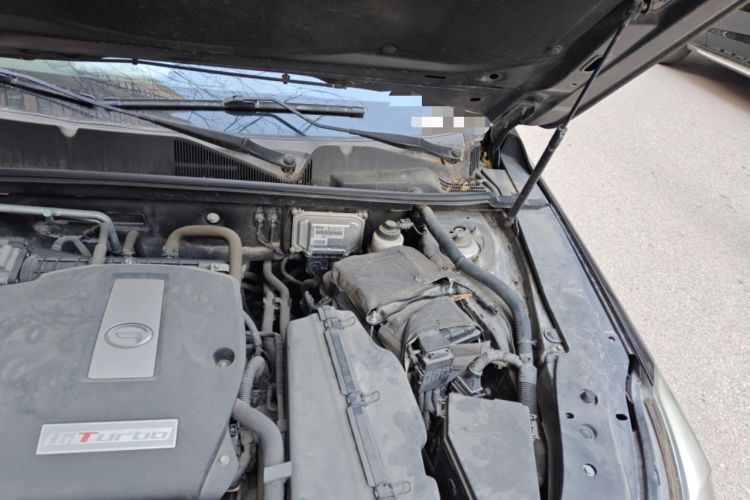Used GAC Trumpchi GA6 2015 1.6T Manual Comfort Model Engine Bay Left