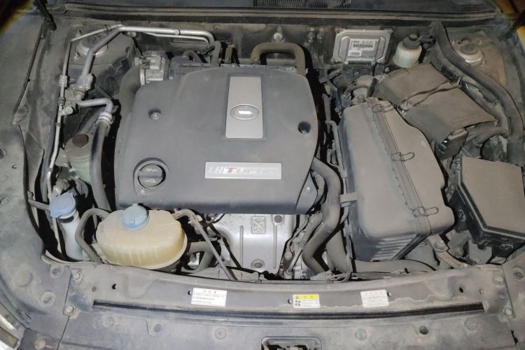 Used GAC Trumpchi GA6 2015 1.8T DCT Elite Model Engine Bay