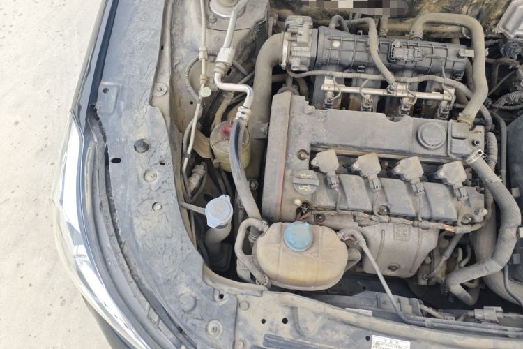 Used GAC Trumpchi GA6 2015 1.8T DCT Luxury Navigation Model Engine Bay Right