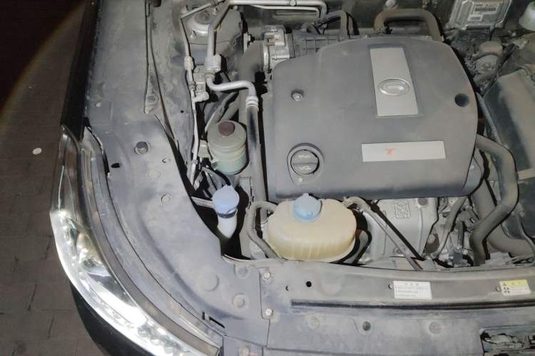 Used GAC Trumpchi GA6 2015 1.8T DCT Elite Model Engine Bay Right
