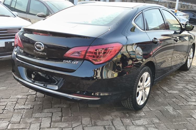 Used GAC Trumpchi GA6 2015 1.6T Manual Elite Model Exterior 5