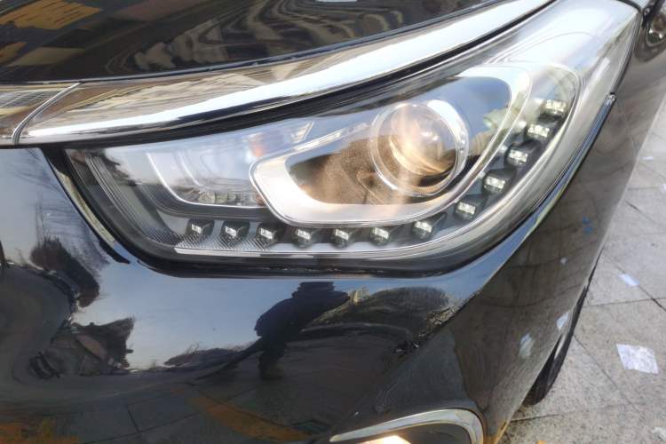 Used GAC Trumpchi GA6 2015 1.8T DCT Luxury Navigation Model Left Front Headlight
