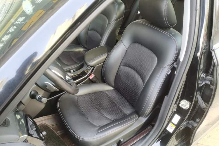 Used GAC Trumpchi GA6 2015 1.8T DCT Luxury Navigation Model Left Front Seat