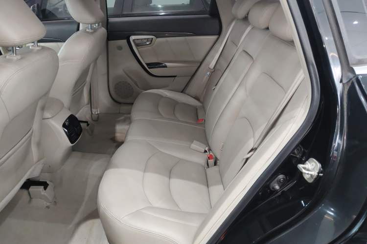 Used GAC Trumpchi GA6 2015 1.8T DCT Luxury Navigation Model Left Rear Seat