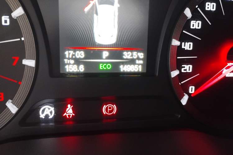 Used GAC Trumpchi GA6 2015 1.8T DCT Luxury Navigation Model Odometer Close Up