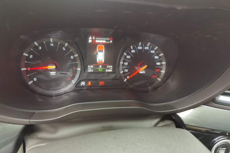 Used GAC Trumpchi GA6 2015 1.8T DCT Luxury Navigation Model Odometer Close Up