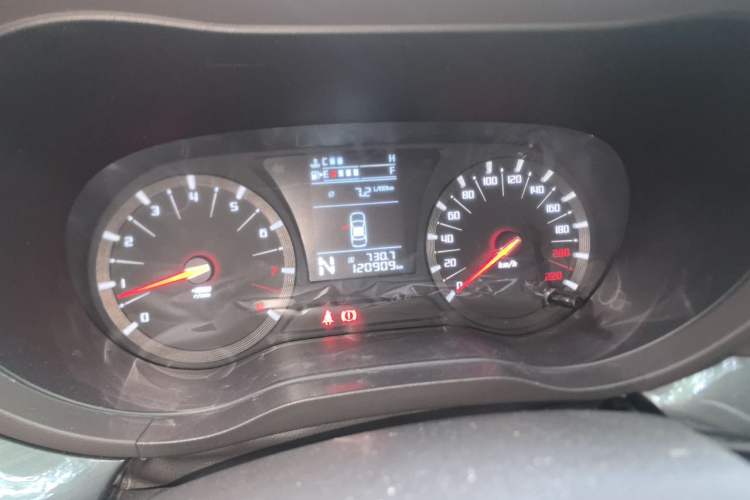 Used GAC Trumpchi GA6 2015 1.8T DCT Comfort Model Odometer Close Up