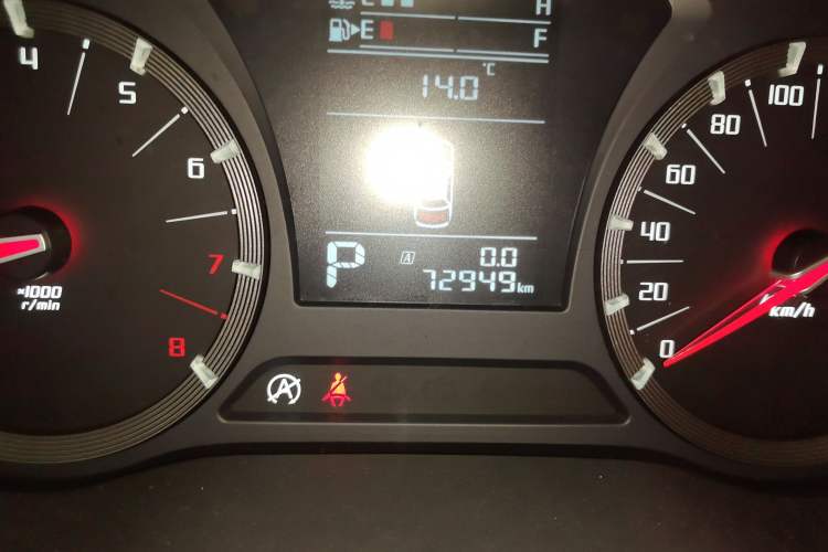 Used GAC Trumpchi GA6 2015 1.8T DCT Elite Model Odometer Close Up