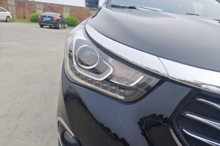 Used GAC Trumpchi GA6 2015 1.8T DCT Luxury Navigation Model Right Front Headlight