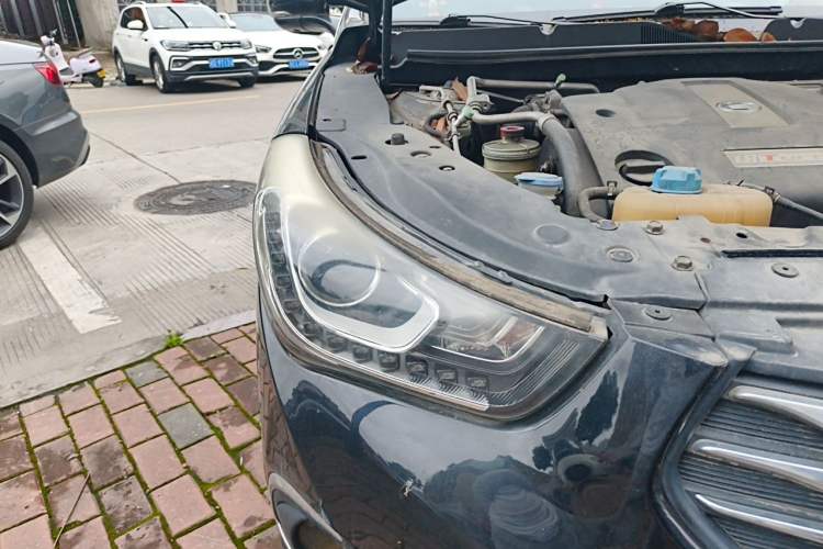 Used GAC Trumpchi GA6 2015 1.8T DCT Comfort Model Right Front Headlight