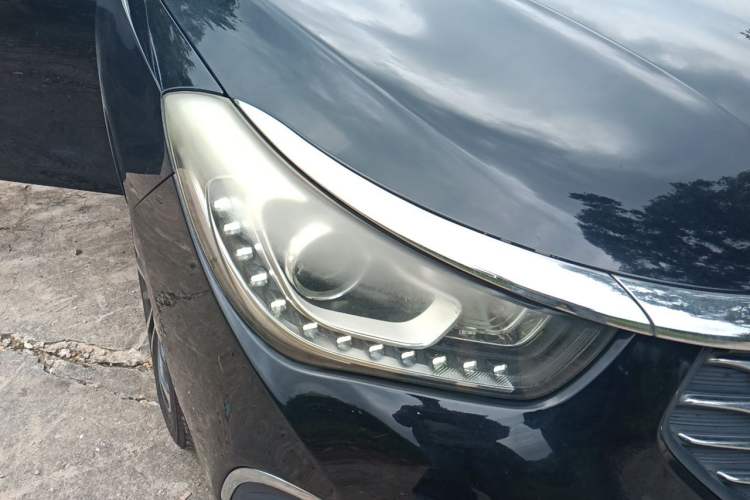 Used GAC Trumpchi GA6 2015 1.8T DCT Luxury Smart Model Right Front Headlight
