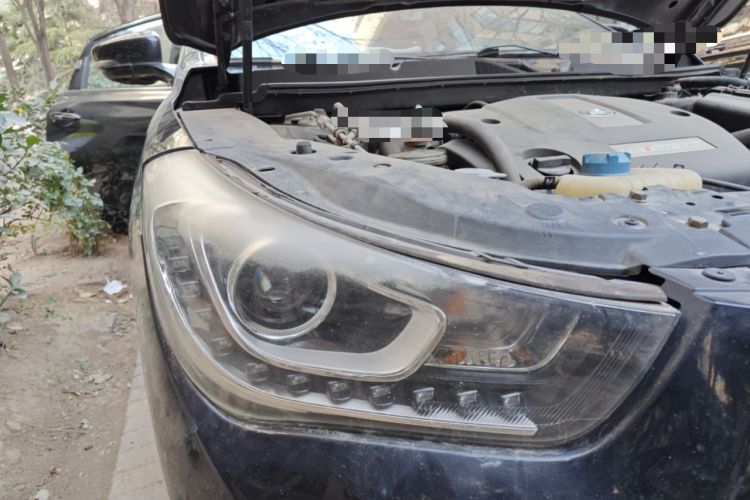 Used GAC Trumpchi GA6 2015 1.6T Manual Comfort Model Right Front Headlight