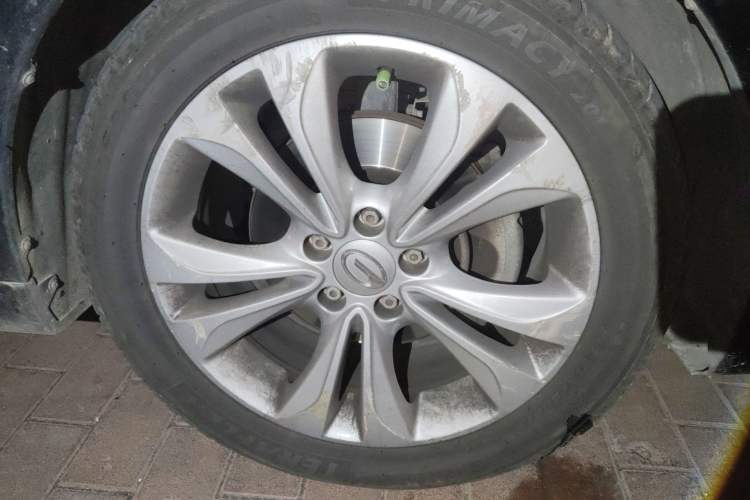 Used GAC Trumpchi GA6 2015 1.8T DCT Elite Model Right Front Wheel Hub