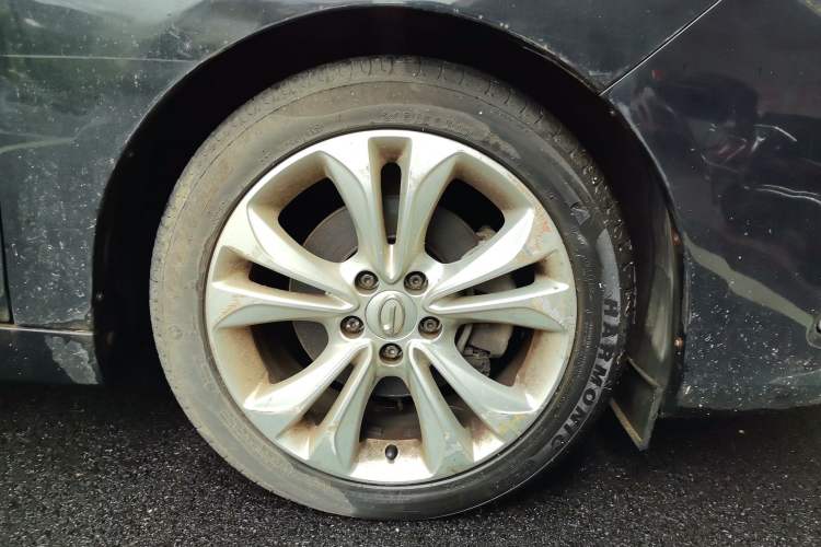 Used GAC Trumpchi GA6 2015 1.8T DCT Elite Model Right Front Wheel Hub
