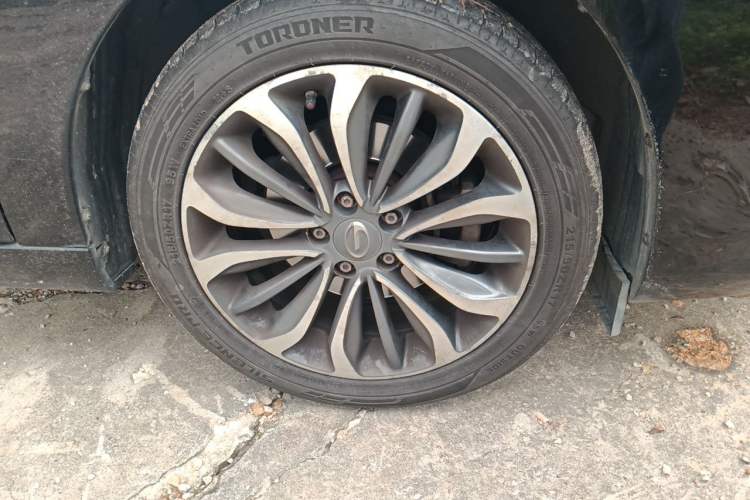 Used GAC Trumpchi GA6 2015 1.8T DCT Luxury Smart Model Right Front Wheel Hub