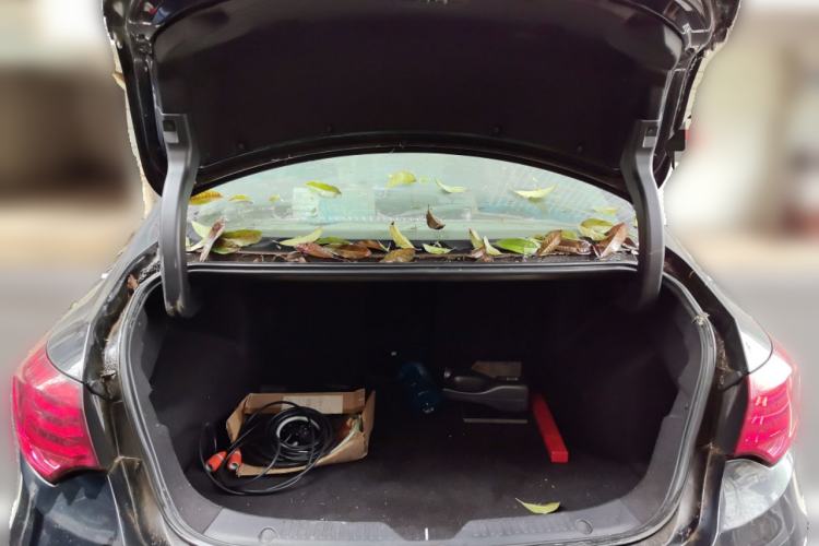 Used GAC Trumpchi GA6 2015 1.8T DCT Elite Model Trunk
