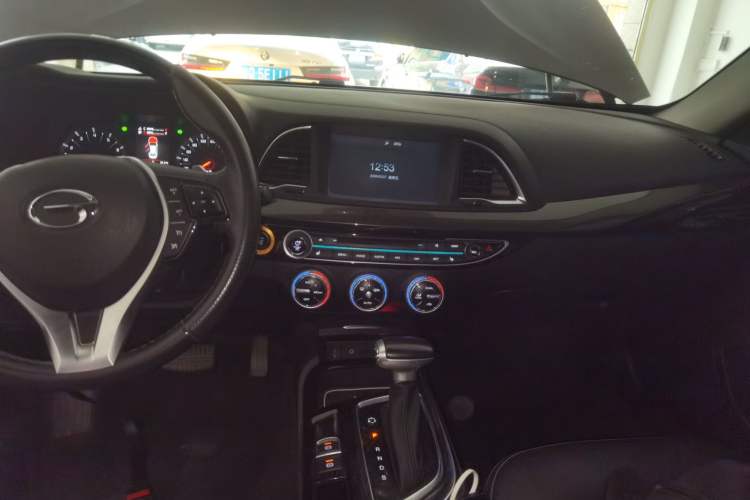 Used GAC Trumpchi GA6 2015 1.8T DCT Luxury Navigation Model Audio And AC Panel
