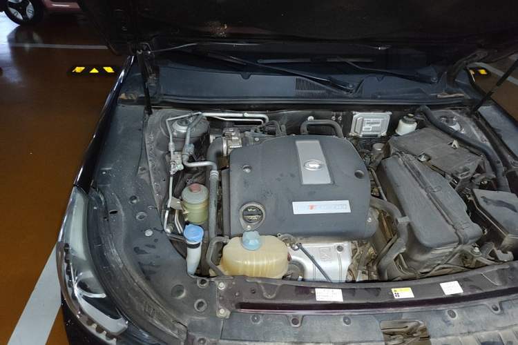 Used GAC Trumpchi GA6 2015 1.8T DCT Luxury Navigation Model Engine Bay Right