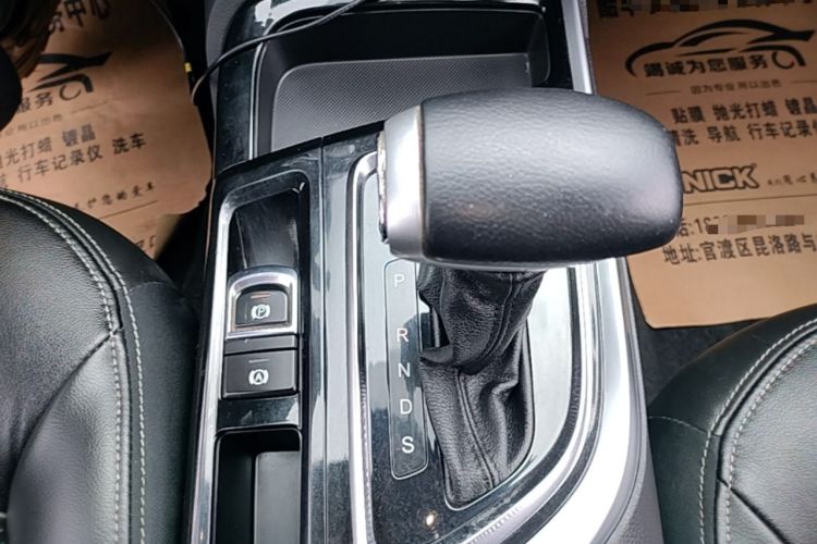 Used GAC Trumpchi GA6 2015 1.8T DCT Luxury Navigation Model Gear Lever