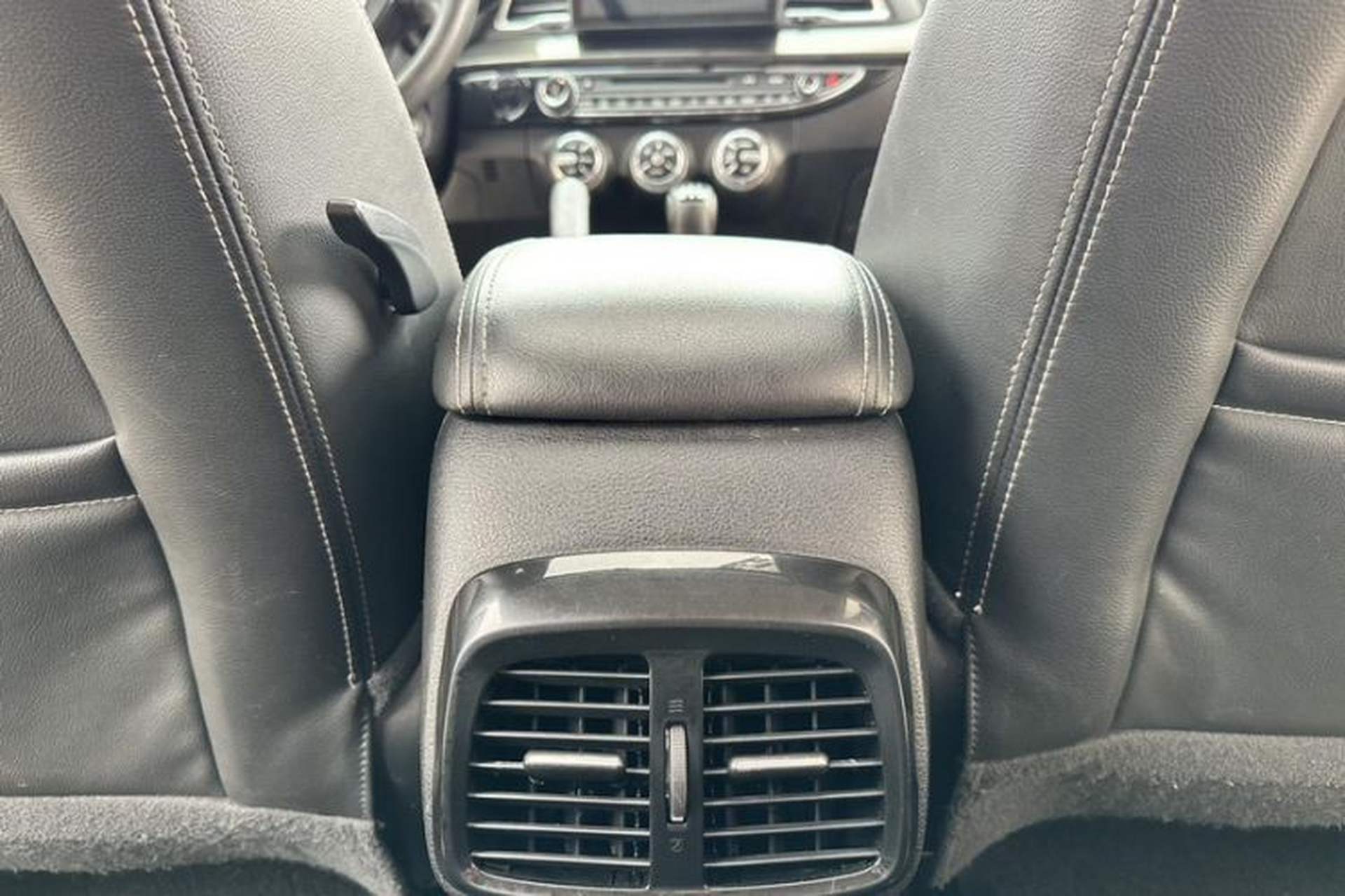 Used GAC Trumpchi GA6 2015 1.6T Manual Elite Model Interior 12