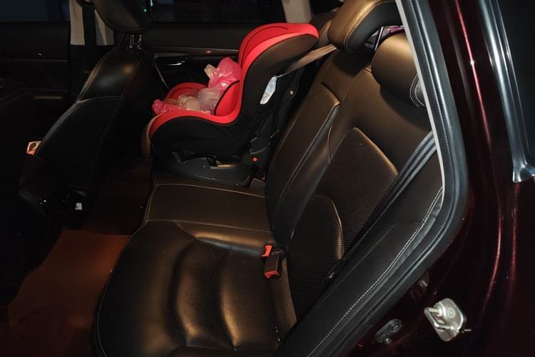 Used GAC Trumpchi GA6 2015 1.8T DCT Luxury Navigation Model Left Rear Seat