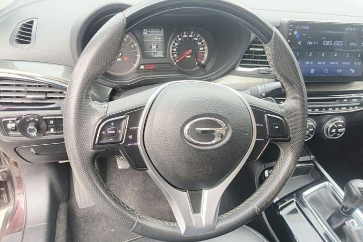 Used GAC Trumpchi GA6 2015 1.6T Manual Elite Model Steering Wheel