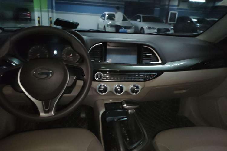 Used GAC Trumpchi GA6 2015 1.8T DCT Comfort Model Center Console