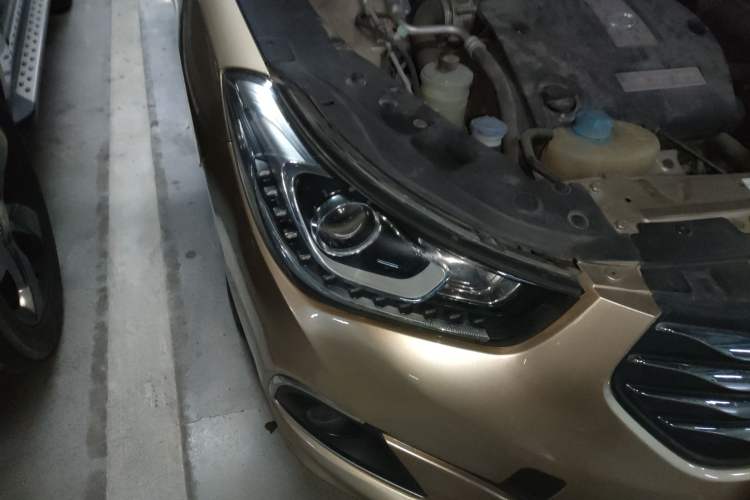 Used GAC Trumpchi GA6 2015 1.8T DCT Comfort Model Right Front Headlight