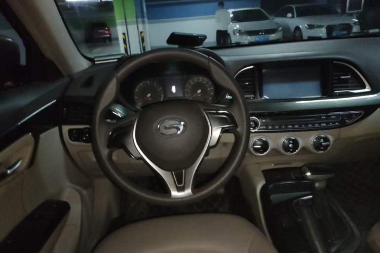 Used GAC Trumpchi GA6 2015 1.8T DCT Comfort Model Steering Wheel