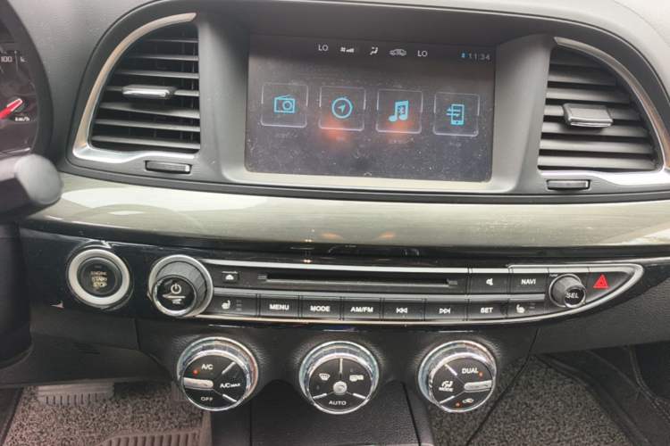 Used GAC Trumpchi GA6 2015 1.8T DCT Luxury Navigation Model Audio And AC Panel