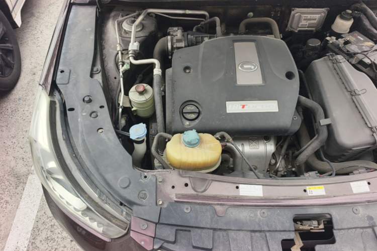 Used GAC Trumpchi GA6 2015 1.8T DCT Luxury Navigation Model Engine Bay Right