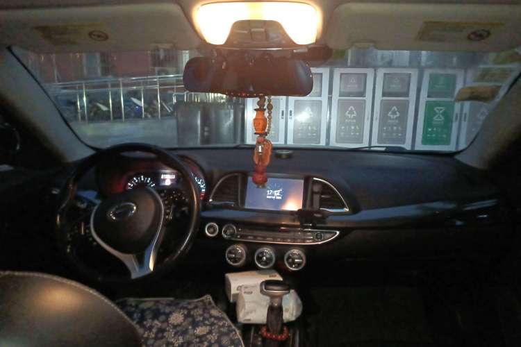 Used GAC Trumpchi GA6 2015 1.8T DCT Luxury Navigation Model Center Console