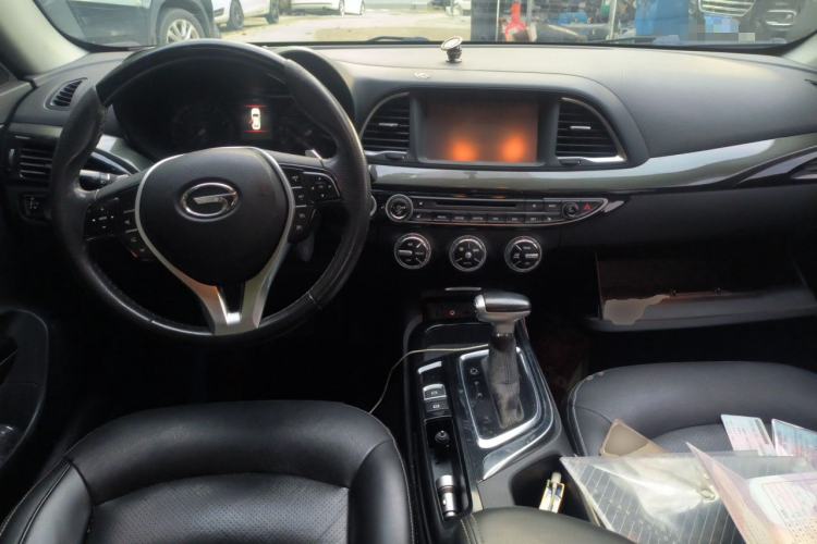 Used GAC Trumpchi GA6 2015 1.8T DCT Luxury Navigation Model Center Console
