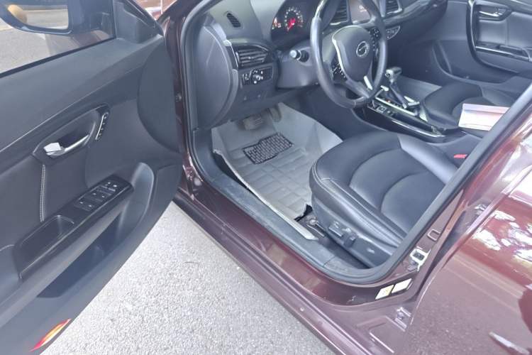 Used GAC Trumpchi GA6 2015 1.8T DCT Luxury Navigation Model Driver Seat