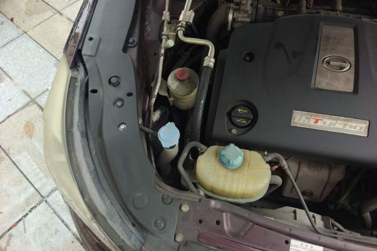 Used GAC Trumpchi GA6 2015 1.8T DCT Luxury Smart Model Engine Bay Right