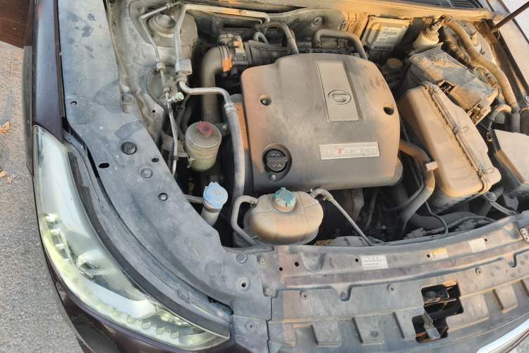 Used GAC Trumpchi GA6 2015 1.8T DCT Elite Model Engine Bay Right