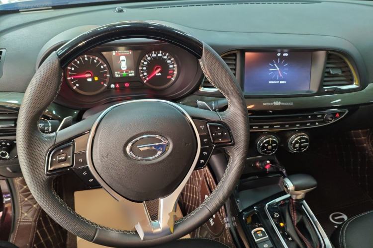 Used GAC Trumpchi GA6 2015 1.8T DCT Luxury Navigation Model Interior 2