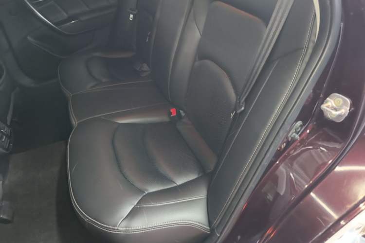 Used GAC Trumpchi GA6 2015 1.8T DCT Elite Model Left Rear Seat
