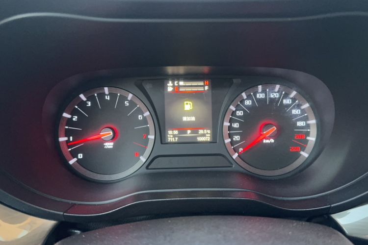 Used GAC Trumpchi GA6 2015 1.8T DCT Luxury Navigation Model Odometer Close Up