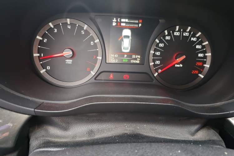 Used GAC Trumpchi GA6 2015 1.8T DCT Luxury Navigation Model Odometer Close Up
