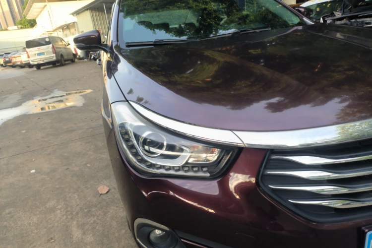 Used GAC Trumpchi GA6 2015 1.8T DCT Luxury Navigation Model Right Front Headlight