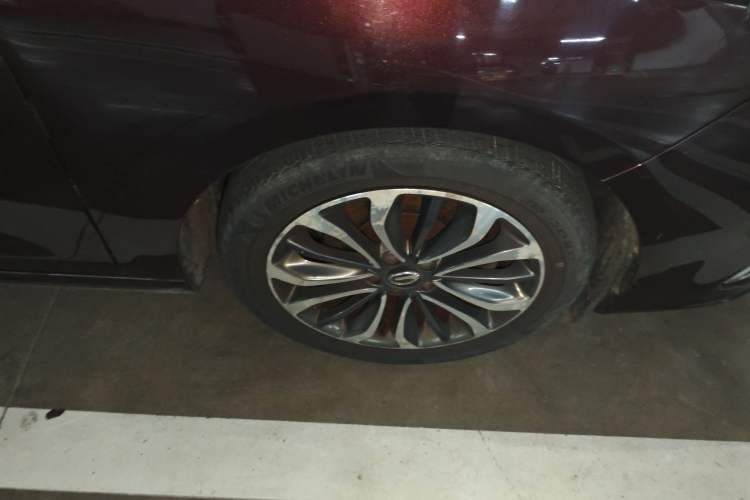 Used GAC Trumpchi GA6 2015 1.8T DCT Luxury Navigation Model Right Front Wheel Hub