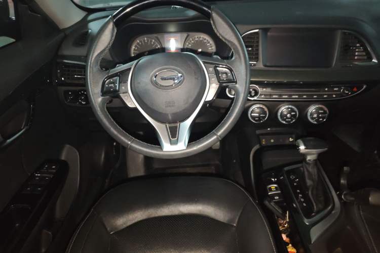 Used GAC Trumpchi GA6 2015 1.8T DCT Luxury Navigation Model Steering Wheel