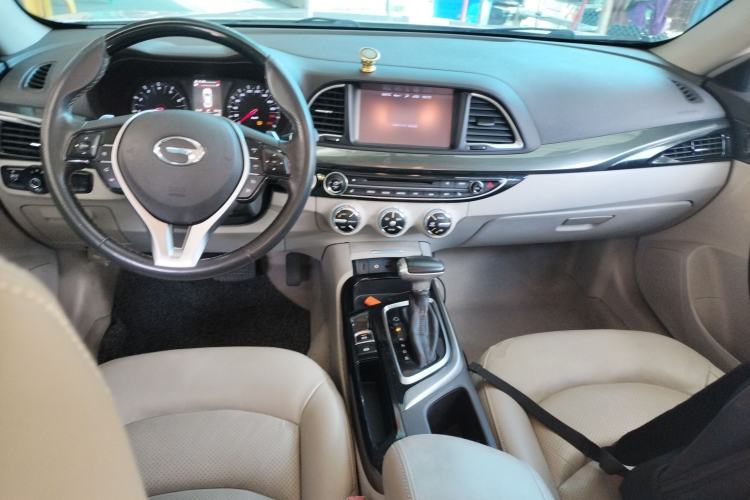 Used GAC Trumpchi GA6 2015 1.8T DCT Luxury Navigation Model Center Console