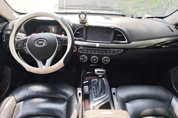Used GAC Trumpchi GA6 2015 1.8T DCT Luxury Navigation Model Center Console