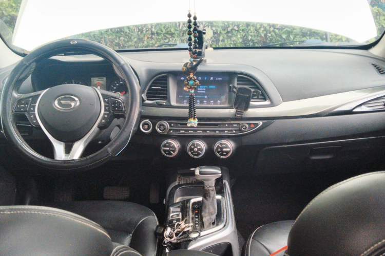 Used GAC Trumpchi GA6 2015 1.8T DCT Luxury Navigation Model Center Console