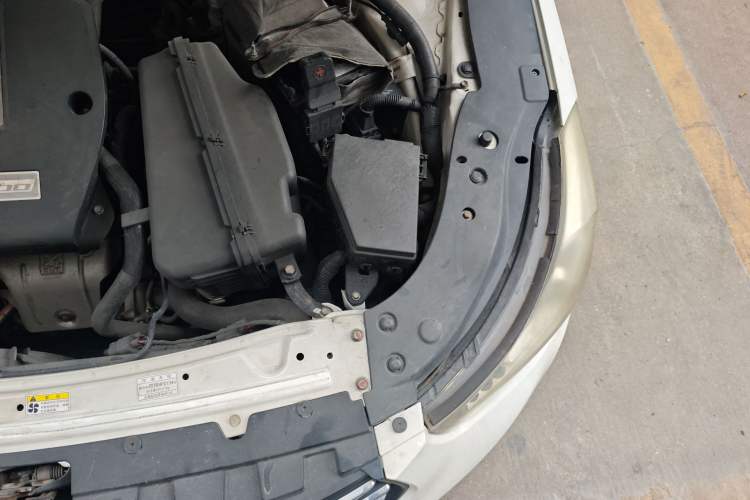 Used GAC Trumpchi GA6 2015 1.8T DCT Comfort Model Engine Bay Left