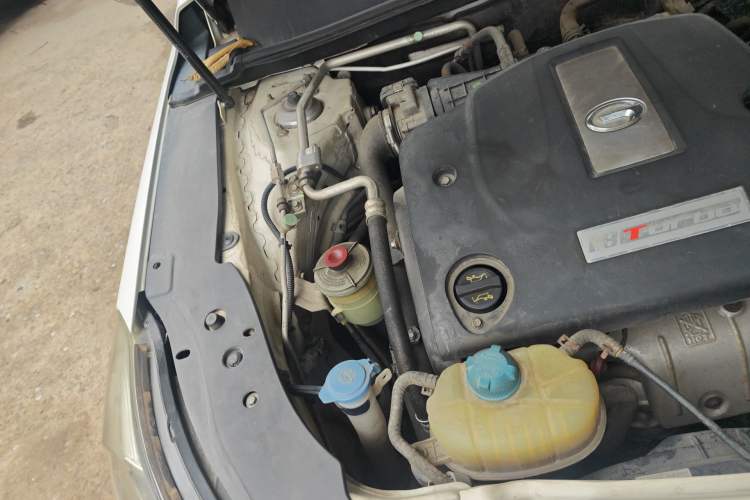 Used GAC Trumpchi GA6 2015 1.8T DCT Luxury Navigation Model Engine Bay Right