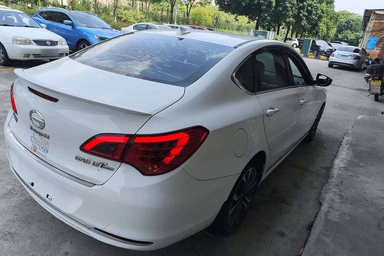 Used GAC Trumpchi GA6 2015 1.8T DCT Luxury Navigation Model Exterior 5